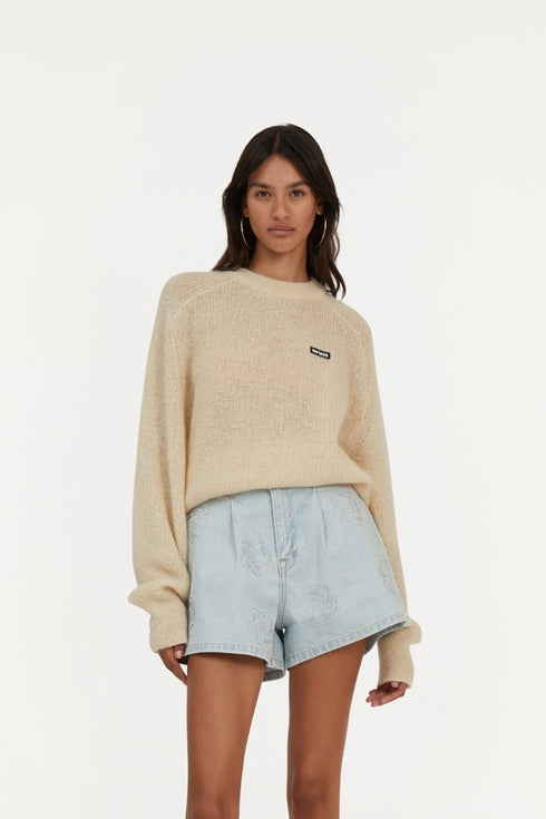 Light knit logo sweater mantequilla