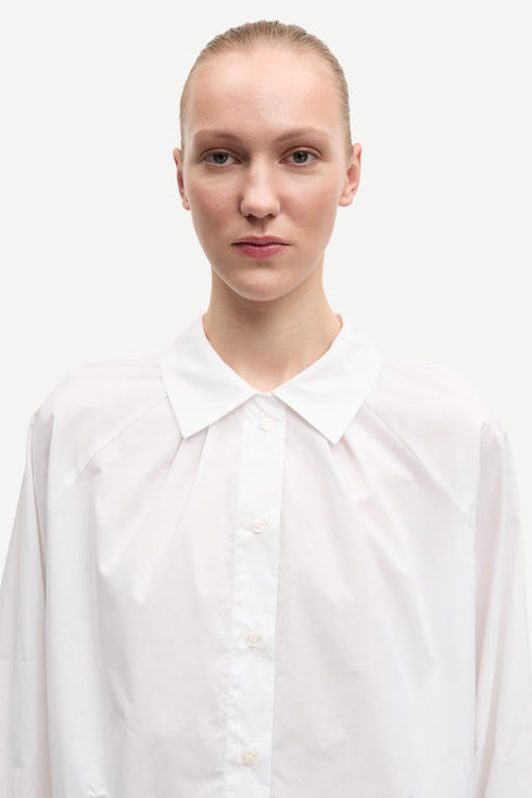 Sakya camisa blanca