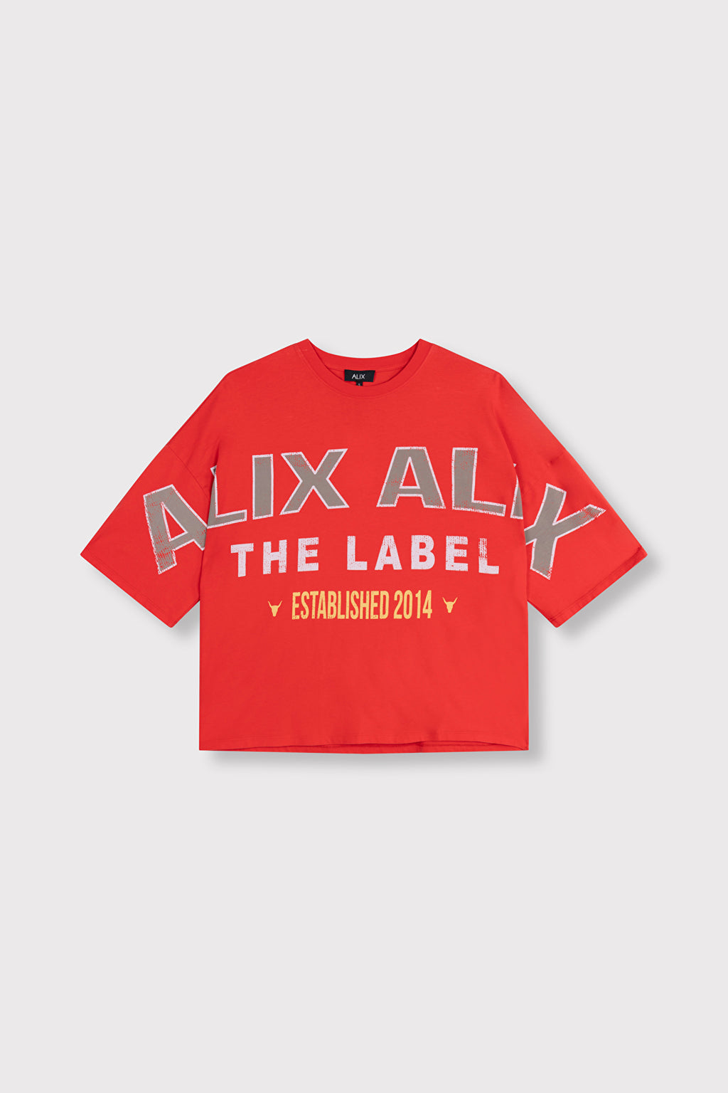 Alix Alix camiseta roja.