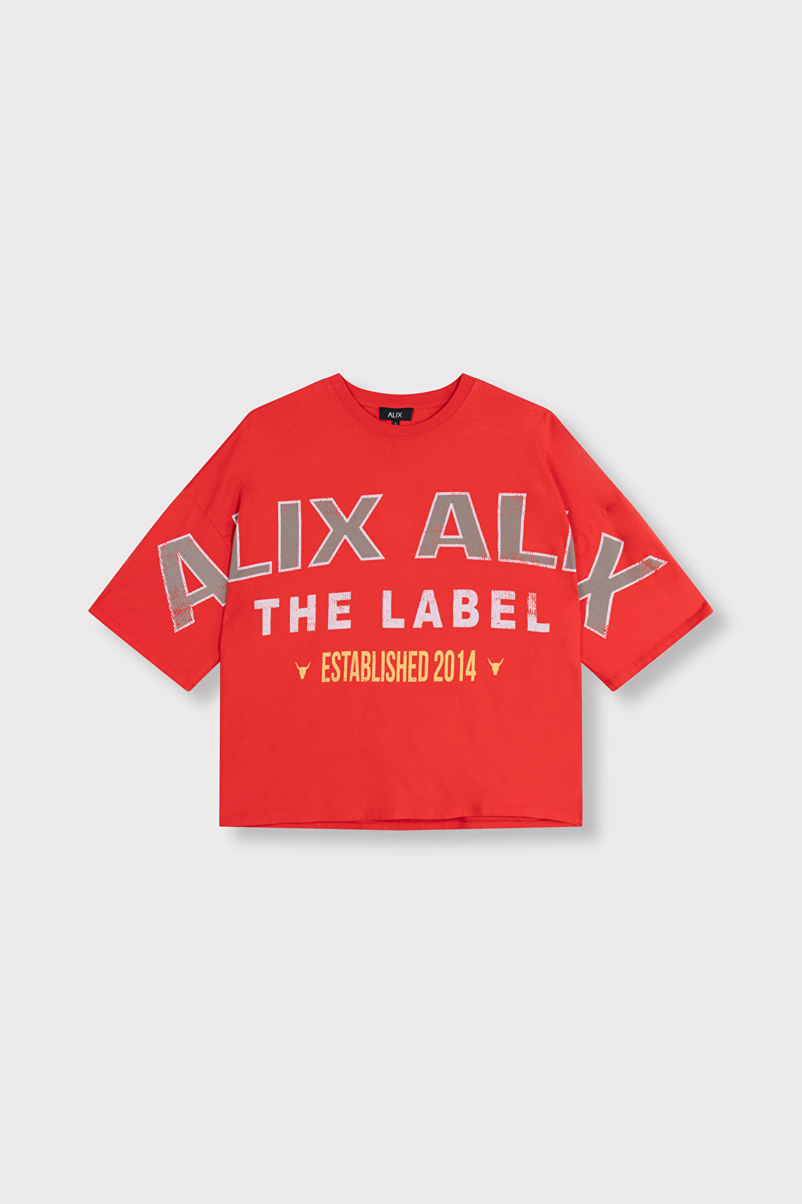 Alix Alix camiseta roja.