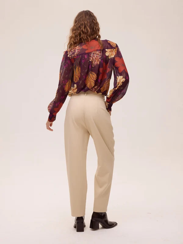 Allure camisa floral.