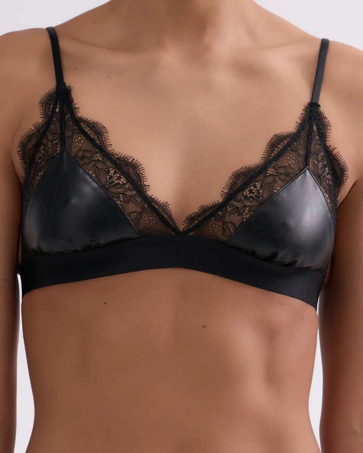 Love Lace sujetador.