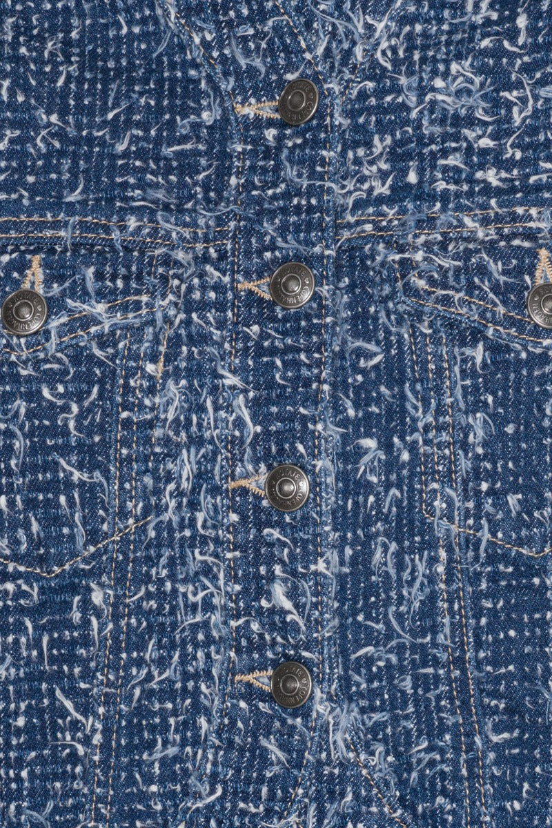 Round sleeve denim jacket.