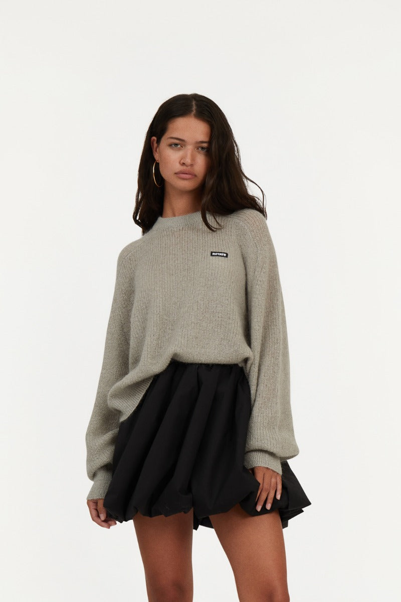 Light knit logo sweater gris perla