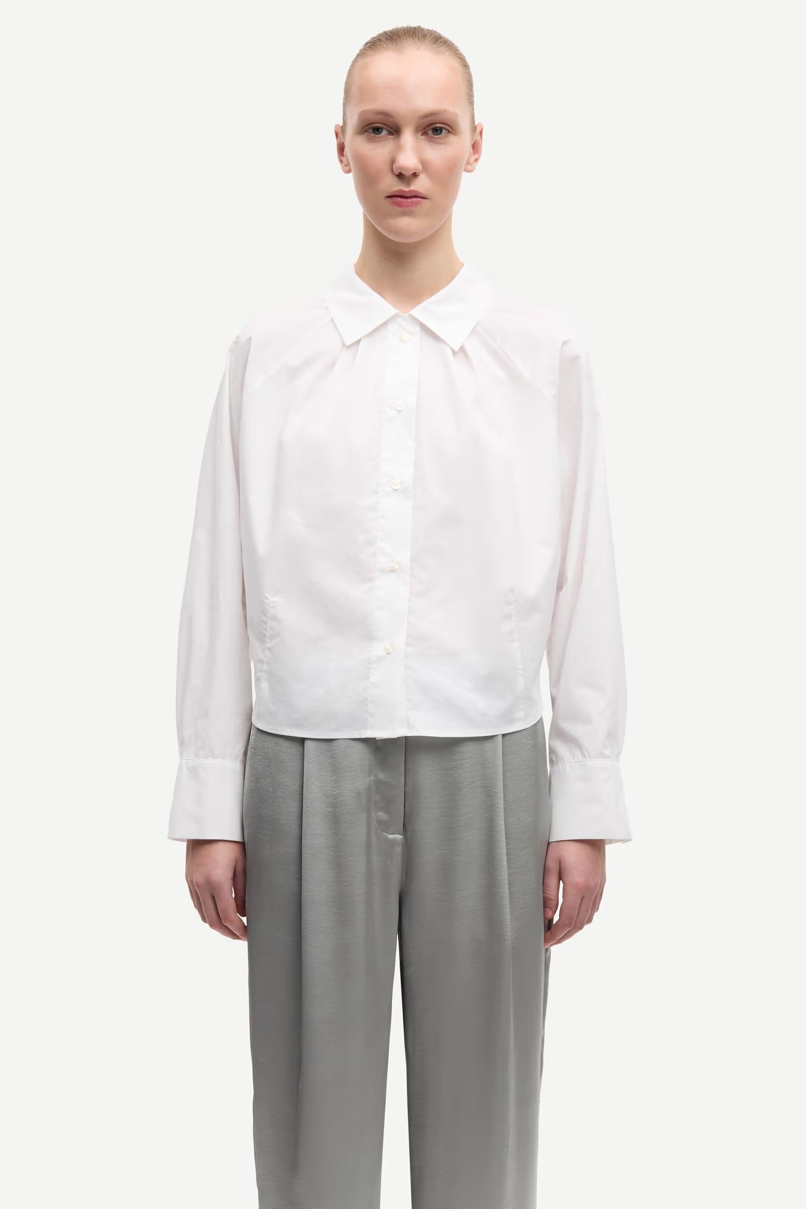 Sakya camisa blanca