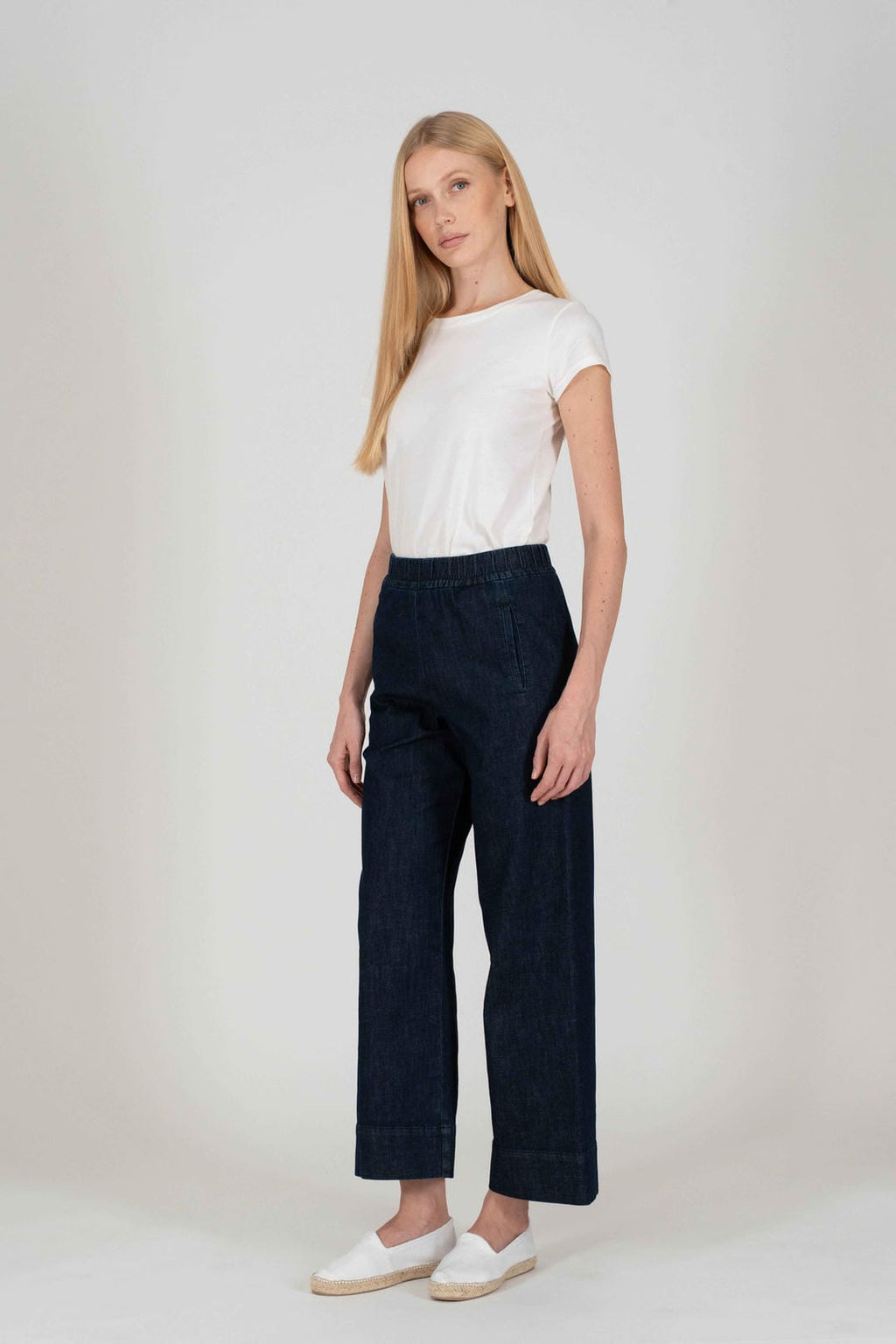 Stella Pantalón Negro — Chino Cropped Cintura Elástica Bolsillos Oblicuos | Ps Don't Forget Me