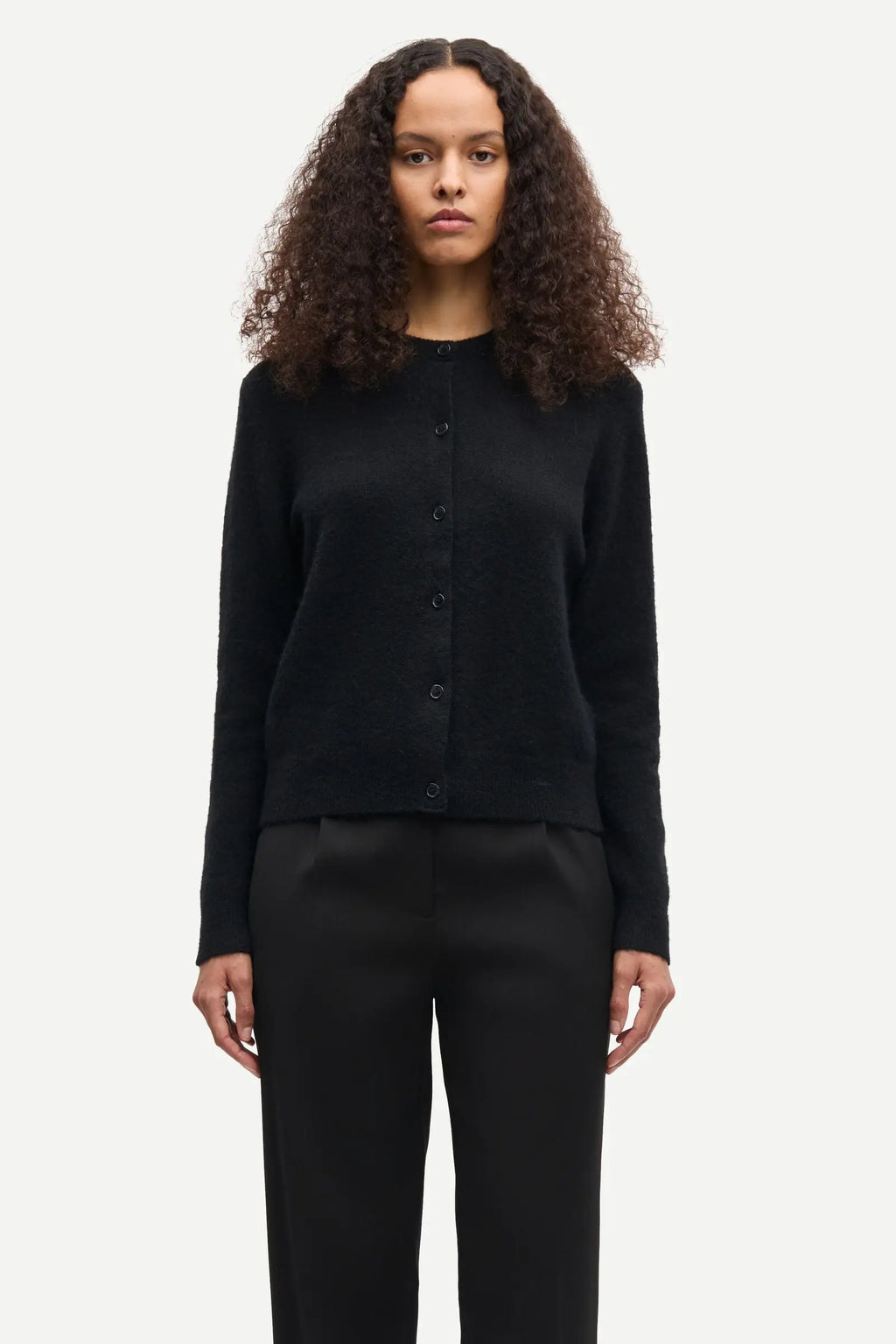 Nor Short Cardigan negro.