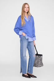 Lee Crew Sweater — Jersey 100% Cashmere Cuello Pico.