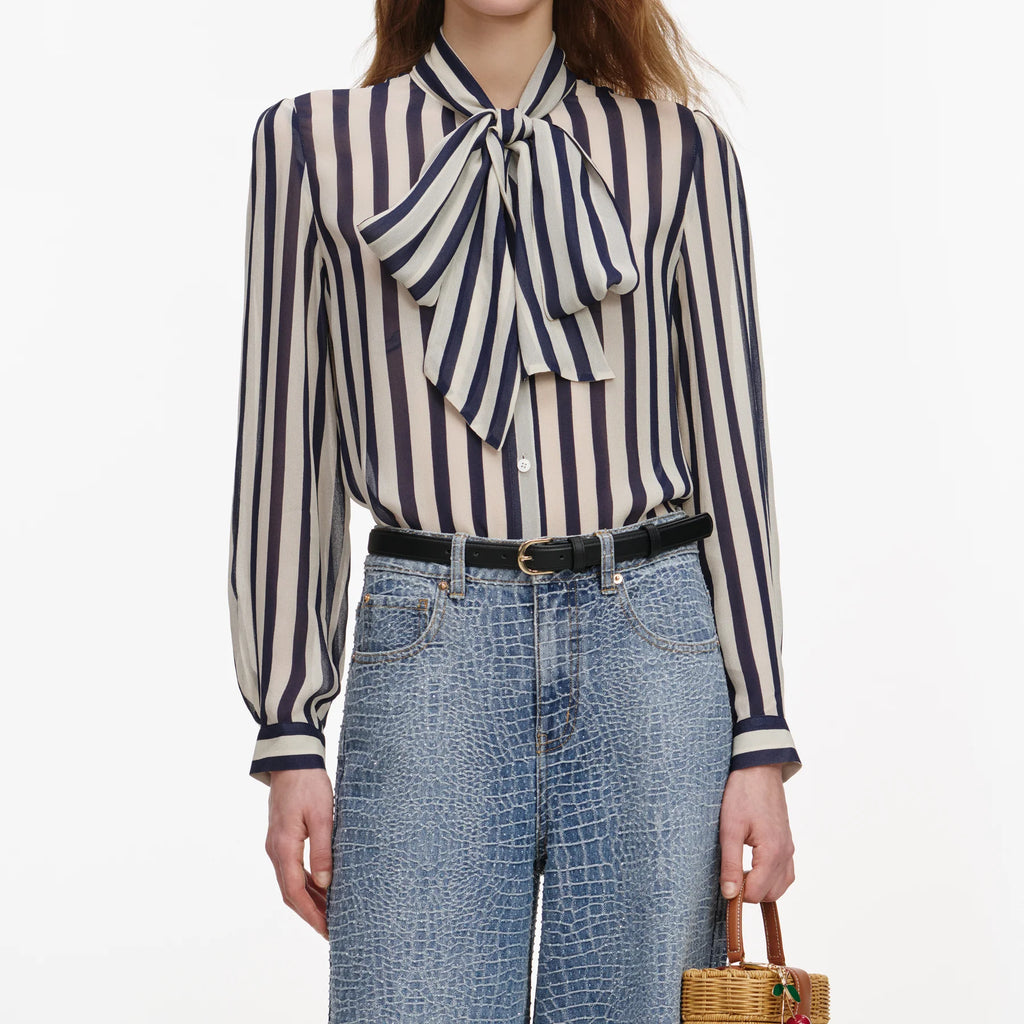 Navy Stripe Tie Neck Camisa — Georgette Rayas Marino Lazo Cuello Manga Larga | Self-Portrait