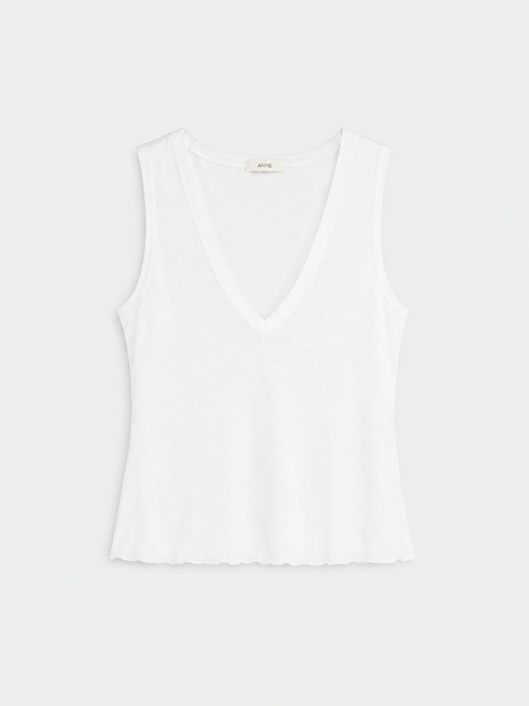 Camiseta Gabriela Pico Blanca— 100% Algodón Orgánico Cuello Pico Manga Sisa | Tomates Fritos