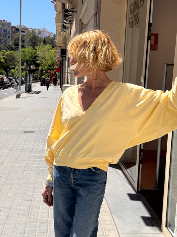 Julieta sudadera amarilla