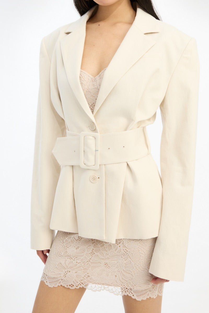 Linen Suiting Blazer — Lino Estructurado Cuello Esmoquin Botonadura Simple | Rotate