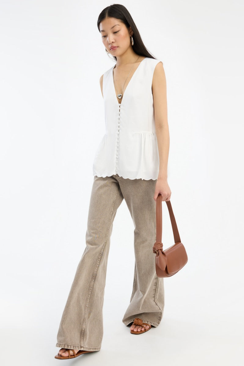 Flared Highwaisted Jeans — Denim Tiro Alto Acampanado Trabillas | Rotate
