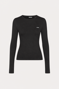 Long sleeve tee shirt negra.