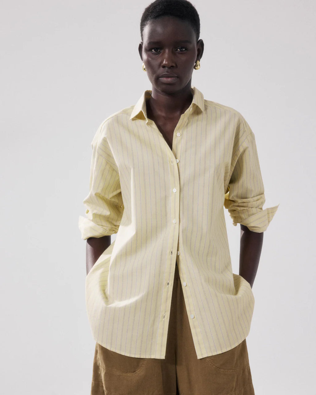 Charlot Camisa Amarilla — Tejido Fluido Manga Larga Cuello Camisero | Hartford