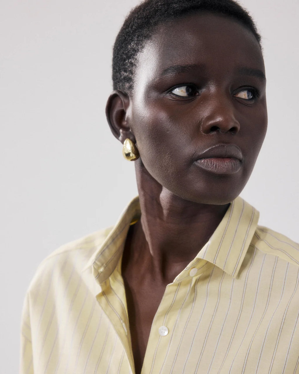 Charlot Camisa Amarilla — Tejido Fluido Manga Larga Cuello Camisero | Hartford