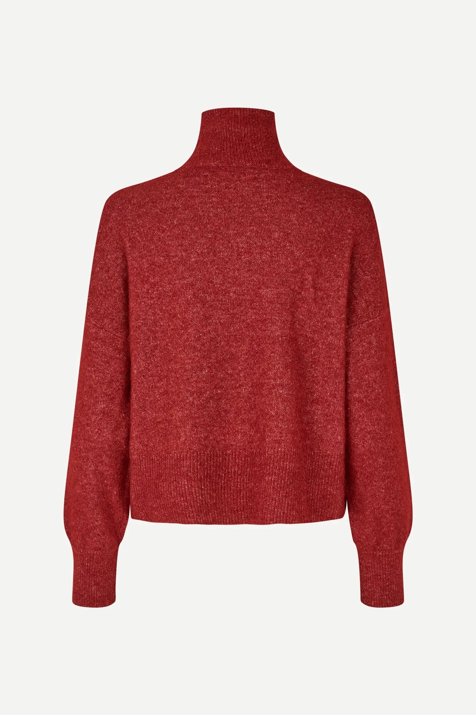 Nola jersey rojo.