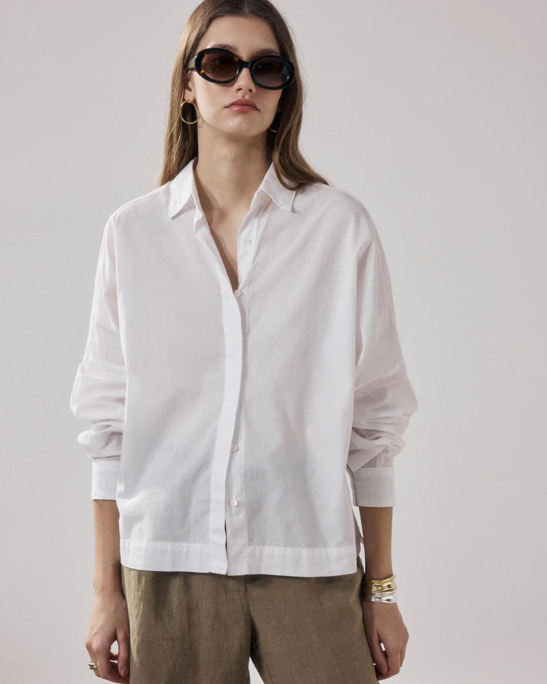 Cosma Camisa Blanca.