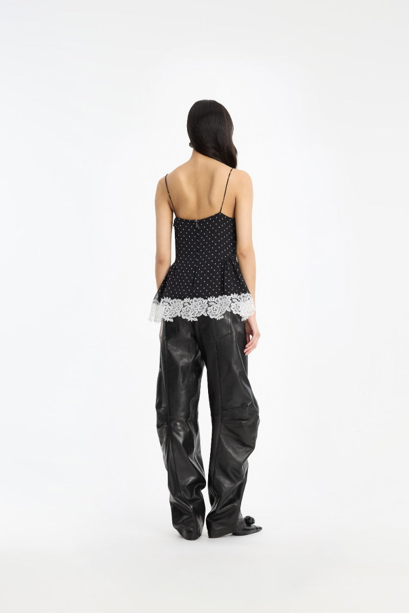 Laceband top.