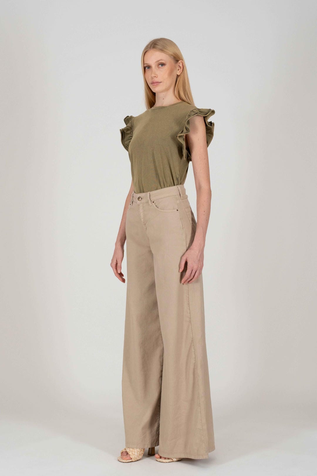 Serena Pantalón Beige.