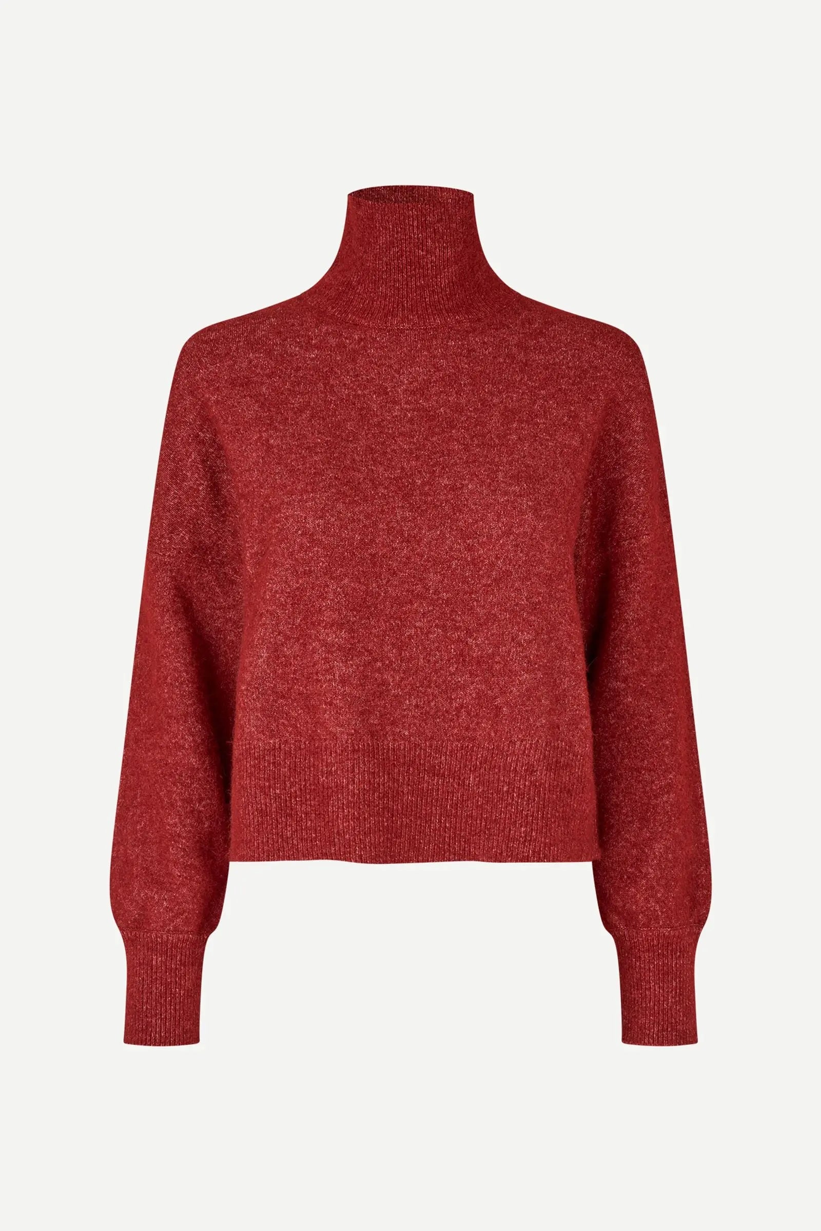 Nola jersey rojo.