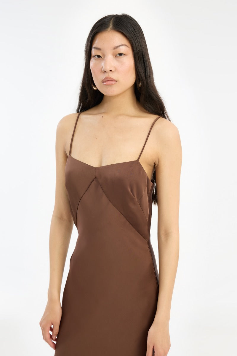 Satin Maxi Slip Dress — Satén Largo Tirantes Escote Recto | Rotate