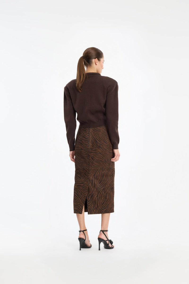 Firm Knit Cardigan chocolate.