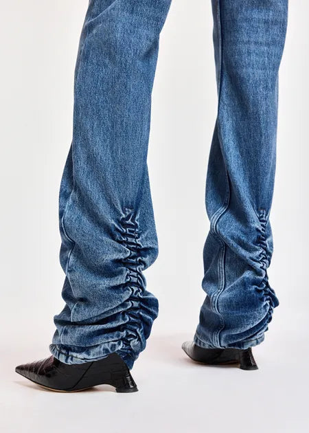 Karlos Jeans.