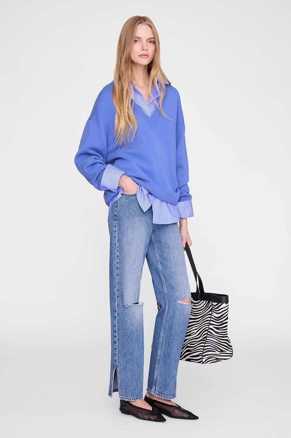 Lee Crew Sweater — Jersey 100% Cashmere Cuello Pico.