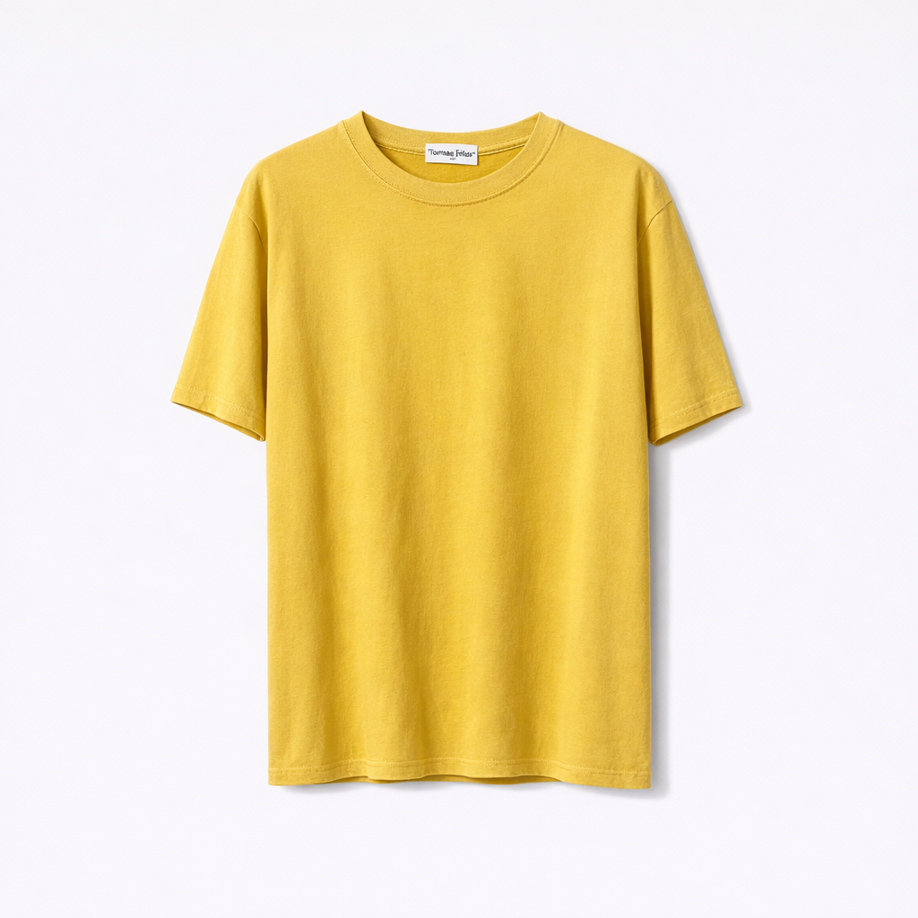 Camiseta Básica Mostaza — Algodón 100% Cuello Redondo | Tomates Fritos