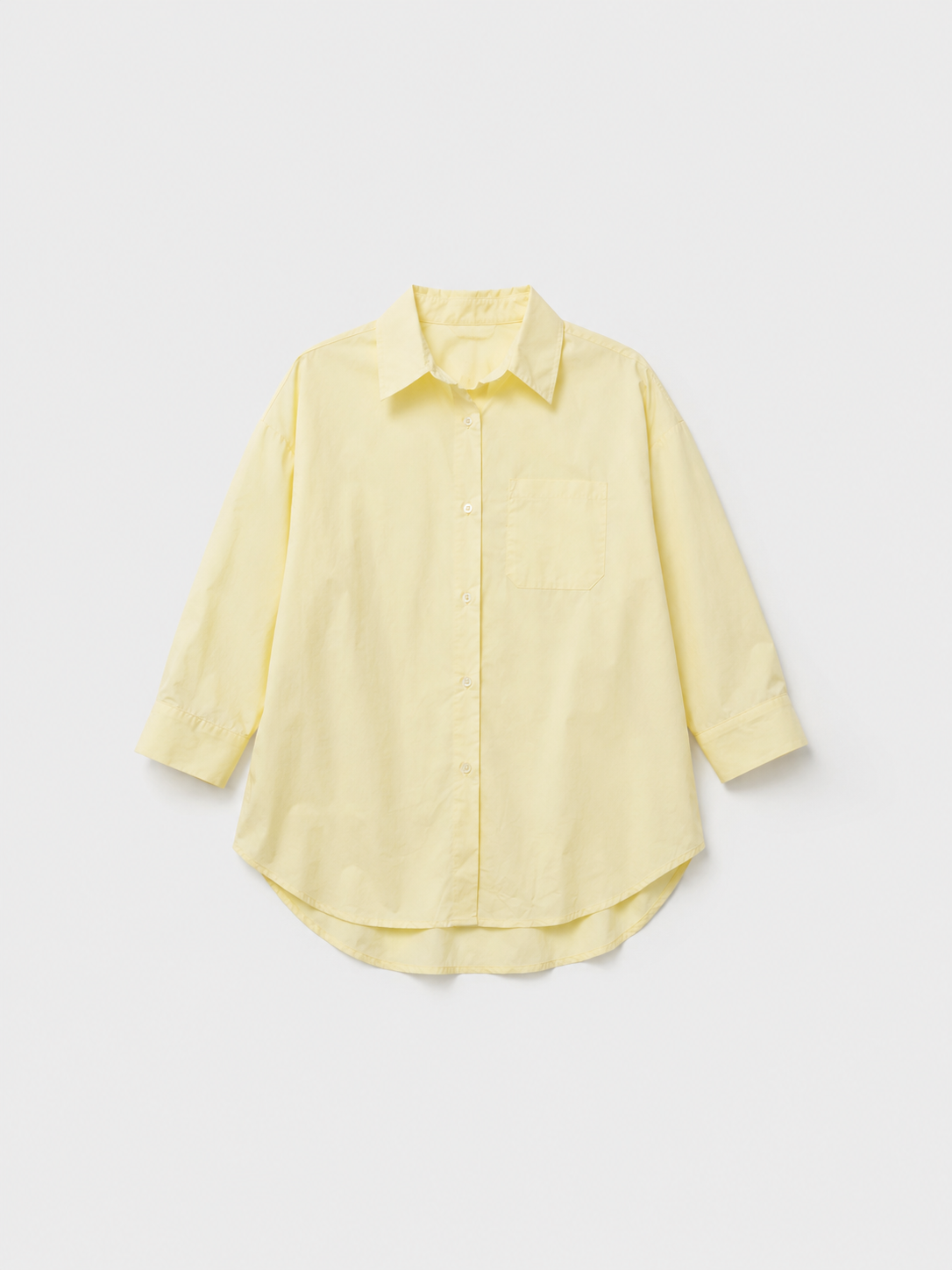 Camisa manga al codo amarilla.