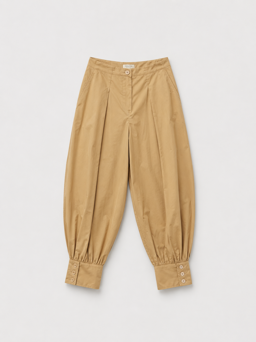 Pantalón bombacho botones camel.