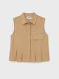 Camisa pliegues camel.