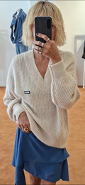 Knit v-neck jumper
