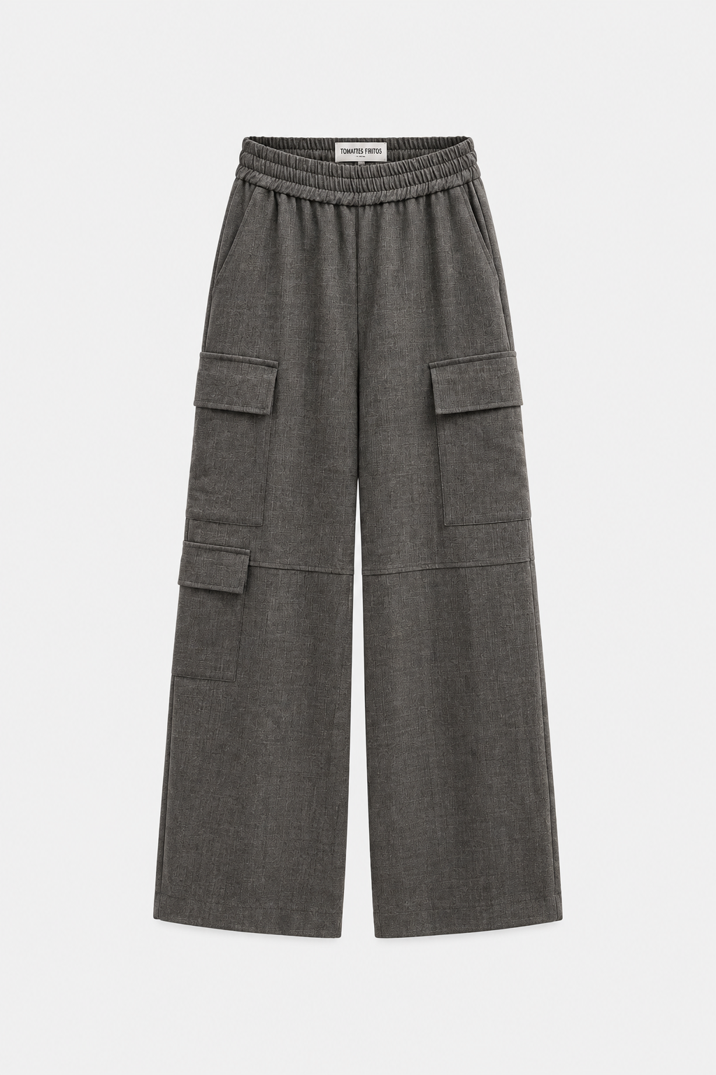 Pantalón cargo gris.