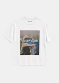 Sleep Club camiseta blanca.